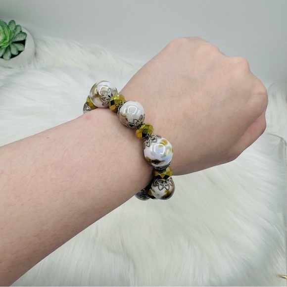 Large Beads  Statement Beaded Bracelet Style C - Picture 3 of 6